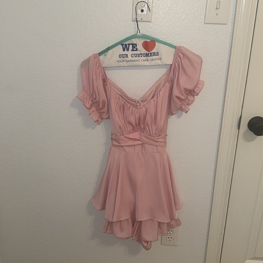 pink mini dress. back tie. Homecoming.